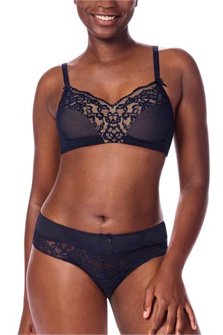 Kyra Non-Wired Bra  Alt 1